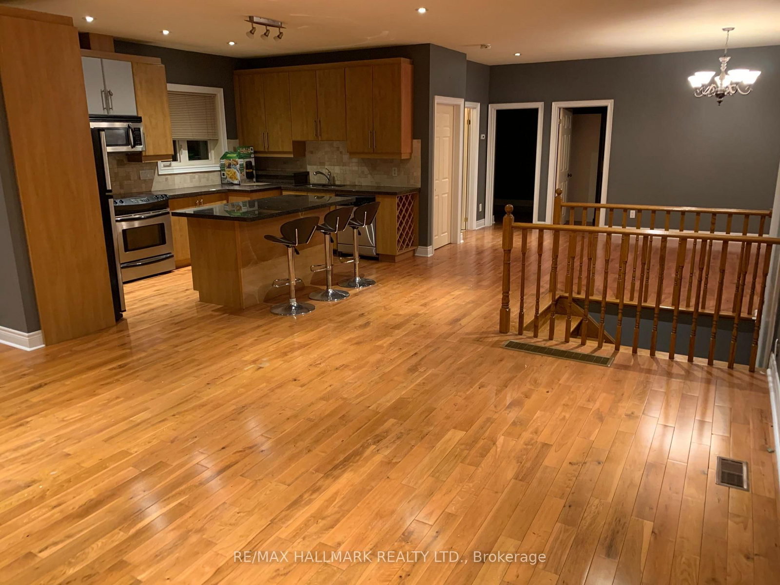 6 Griggsden Avenue • Toronto, ON photo 23
