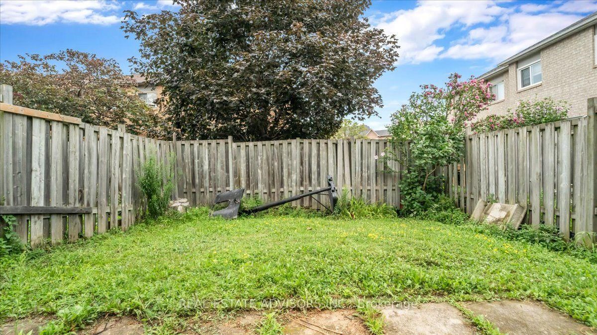 9 Brocklebank Court • Brampton, ON photo 17