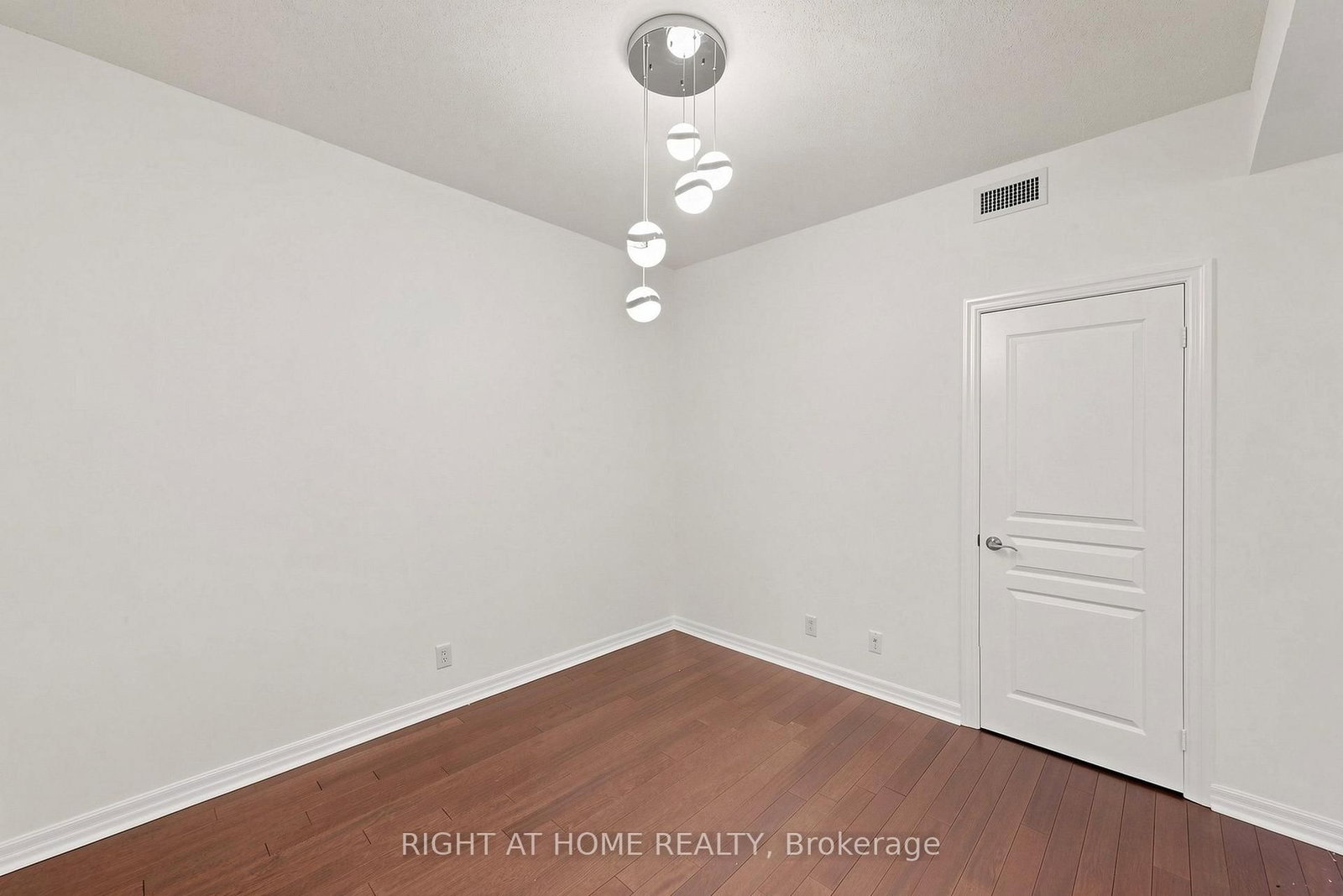 70 PORT Street E • #408 • Mississauga, ON photo 19