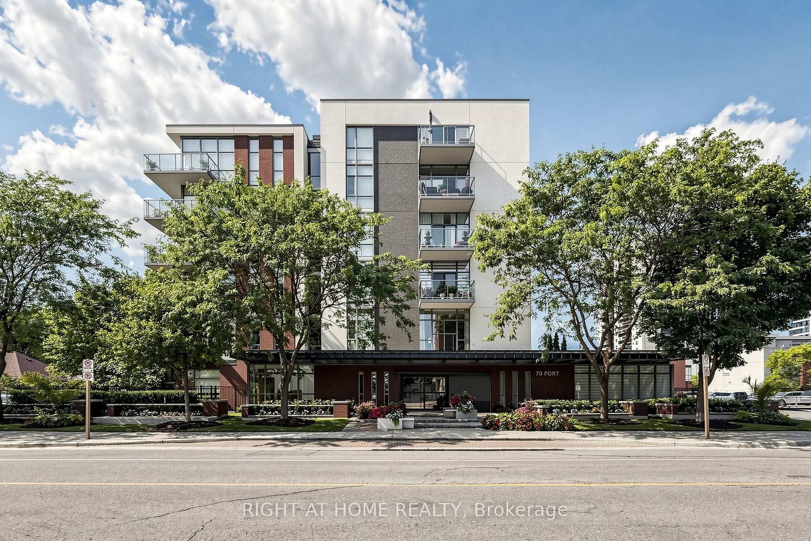 70 PORT Street E • #408 • Mississauga, ON photo 2