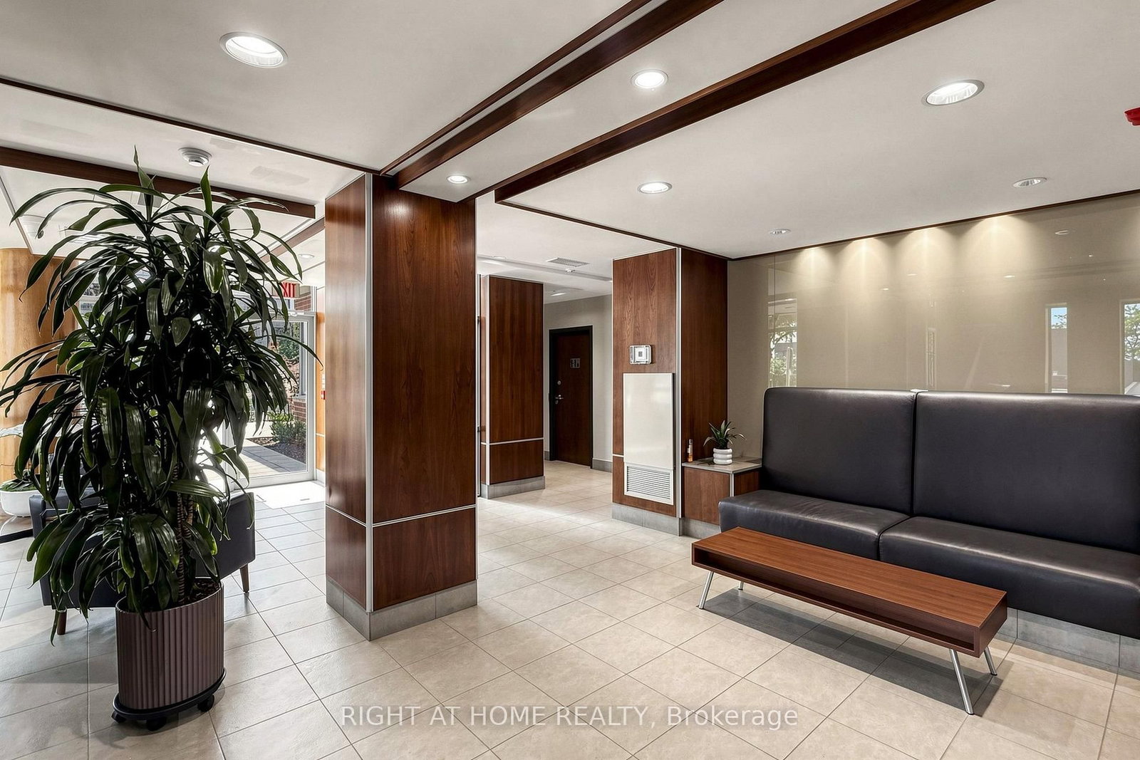 70 PORT Street E • #408 • Mississauga, ON photo 5
