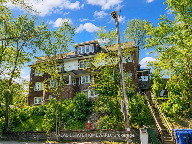 4 - 435 Parkside Drive