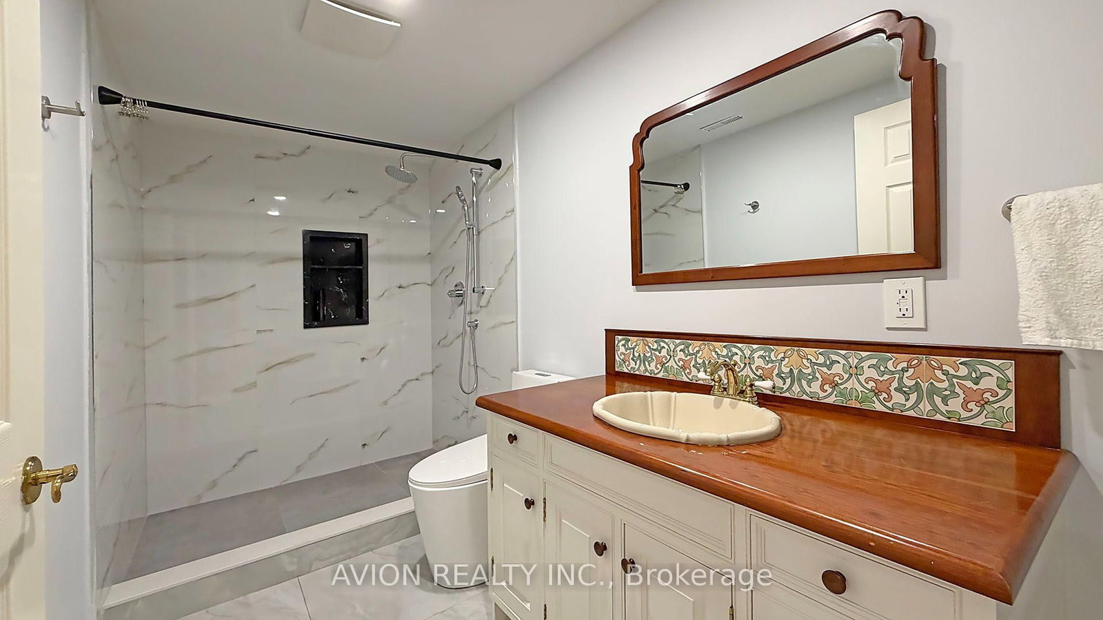 1413 Harmsworth Oakville,ON L6H 3E7 — Photo 37