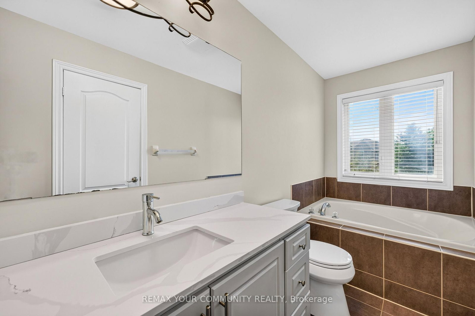 5578 Waterwind Crescent • Mississauga, ON photo 41