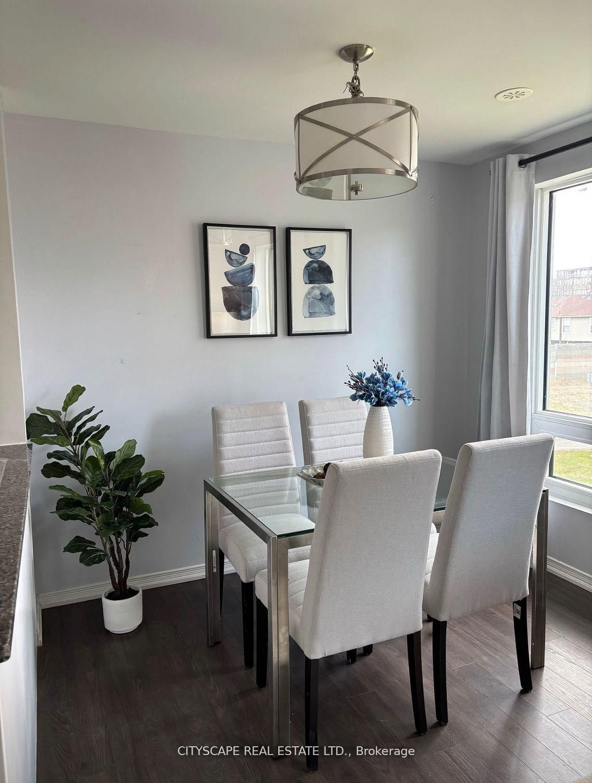 213 - 7 Applewood Lane, Toronto 5