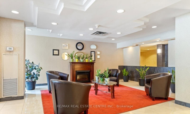 1515 - 300 Webb Drive