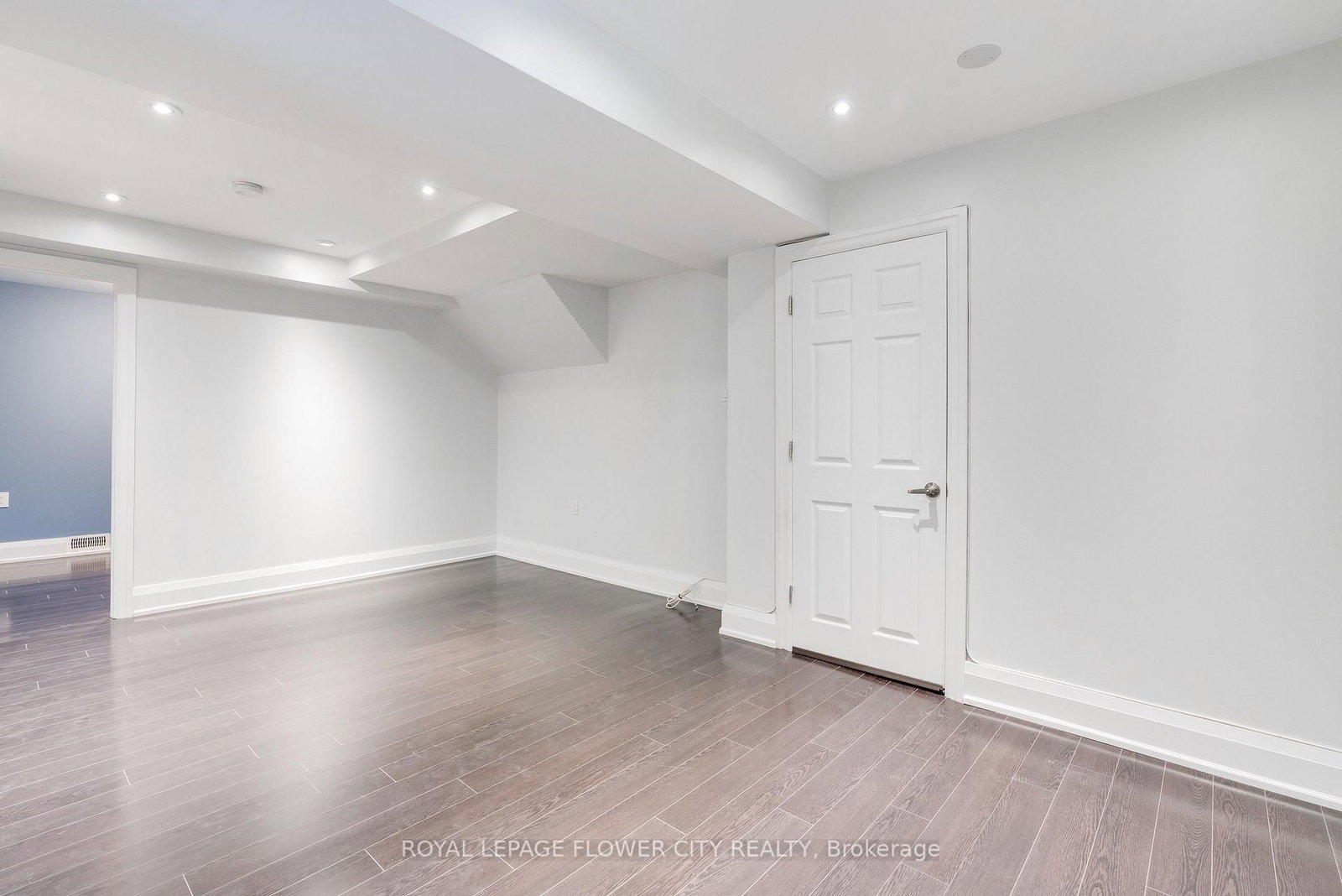 5674 Whitehorn Avenue E, Mississauga 5