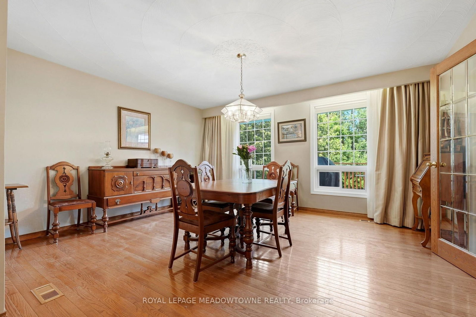 6733 25 Side Road • Halton Hills, ON photo 12