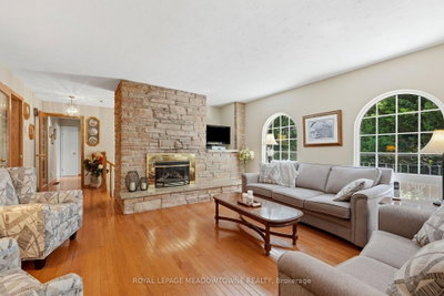 6733 25 Side Road • Halton Hills, ON photo 9