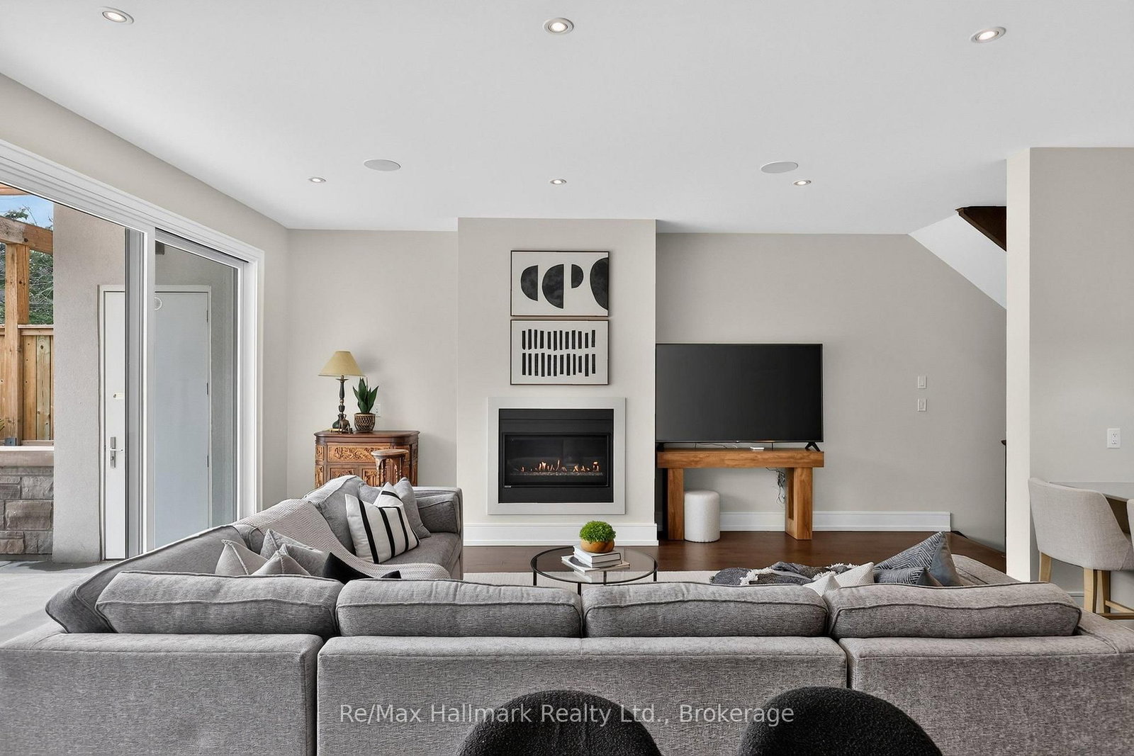 10 MAPLE GROVE Drive • #14 • Oakville, ON photo 17