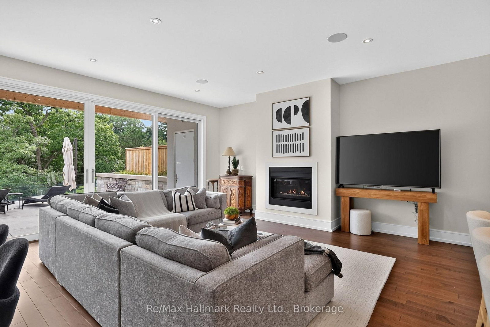 10 MAPLE GROVE Drive • #14 • Oakville, ON photo 18