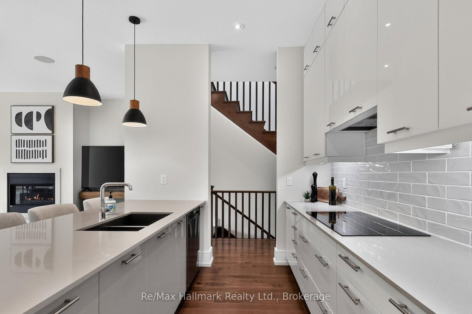 10 MAPLE GROVE Drive • #14 • Oakville, ON photo 21