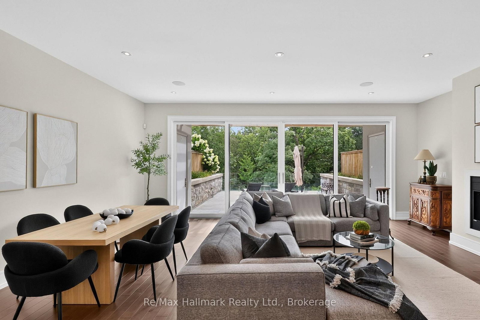 10 MAPLE GROVE Drive • #14 • Oakville, ON photo 25