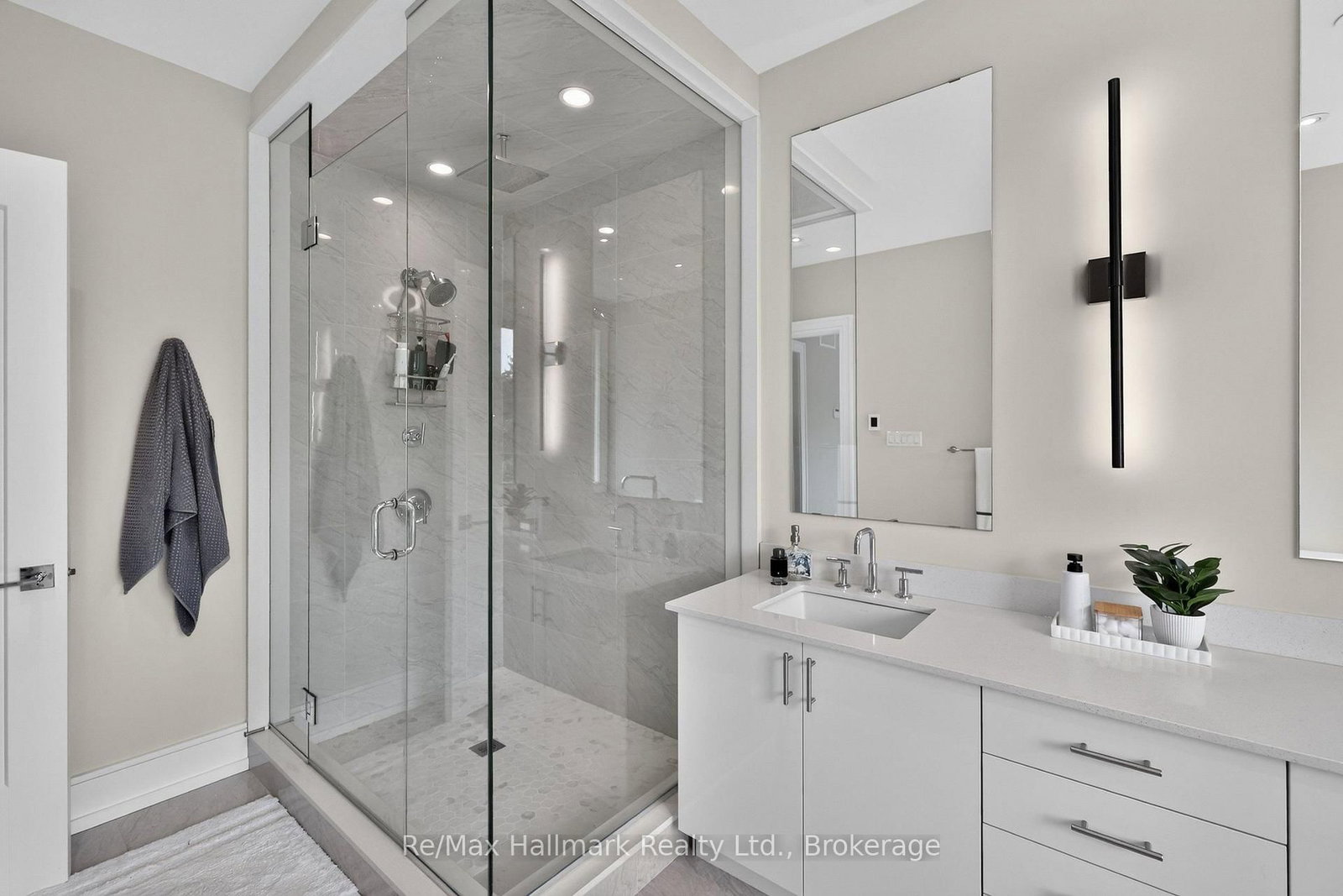 10 MAPLE GROVE Drive • #14 • Oakville, ON photo 36