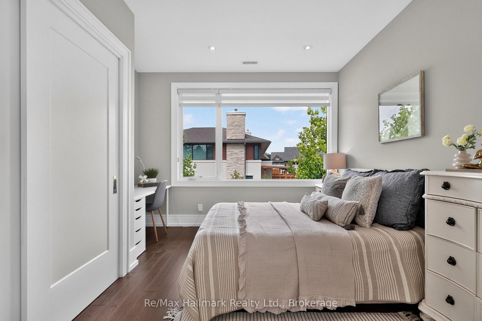 10 MAPLE GROVE Drive • #14 • Oakville, ON photo 38