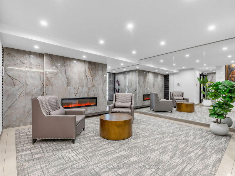 409 - 270 Scarlett Road
