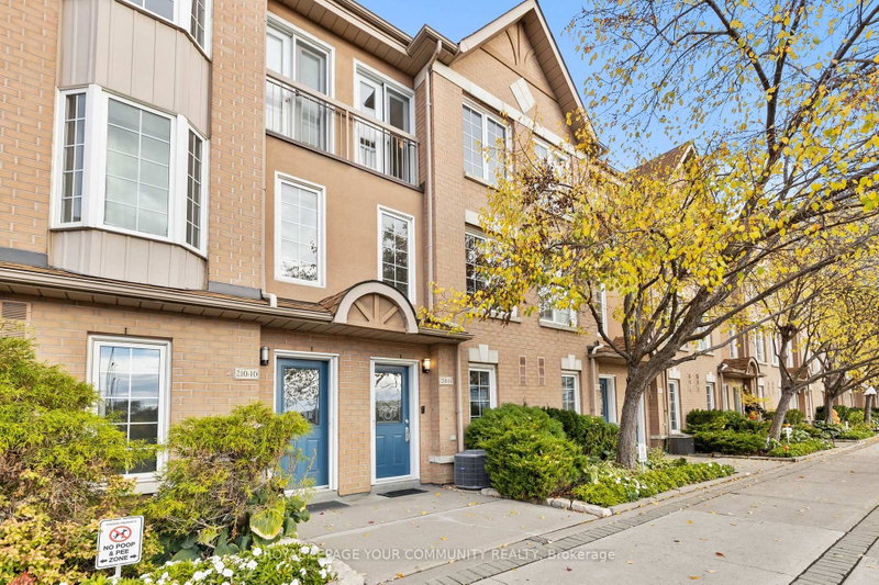 11 - 210 Manitoba Street