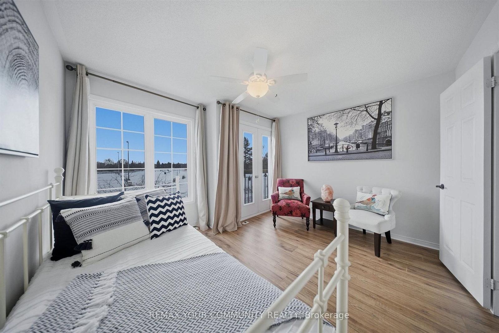 210 Manitoba Street • #11 • Toronto, ON photo 23