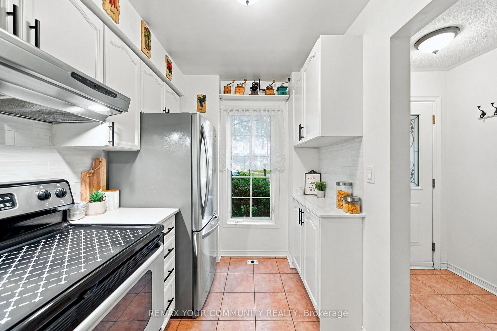 210 Manitoba Street • #11 • Toronto, ON photo 6