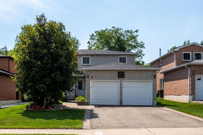 9 Doepath Way • Caledon, ON photo 3