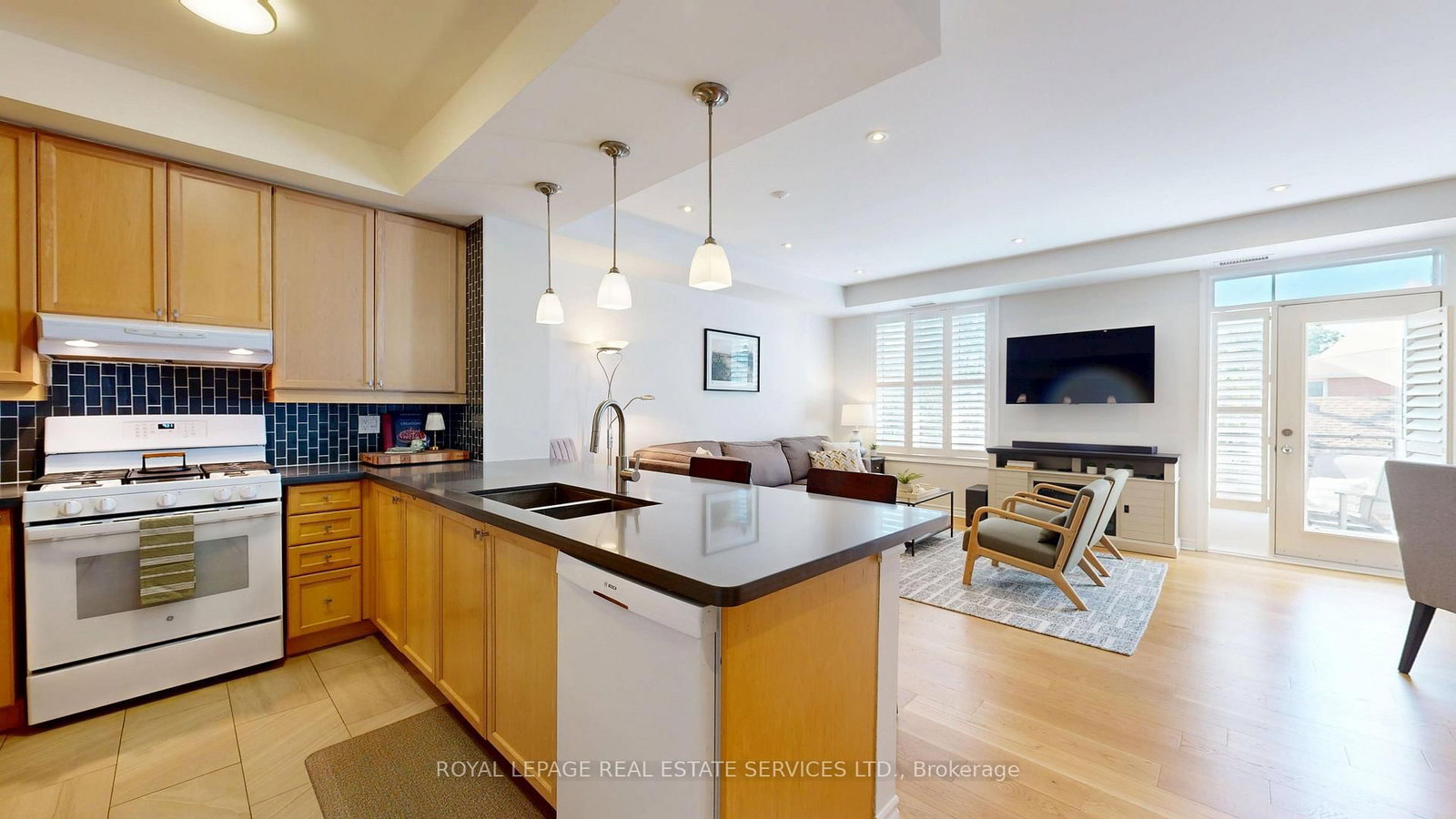 85 Albani Street • ##3 • Toronto, ON photo 8