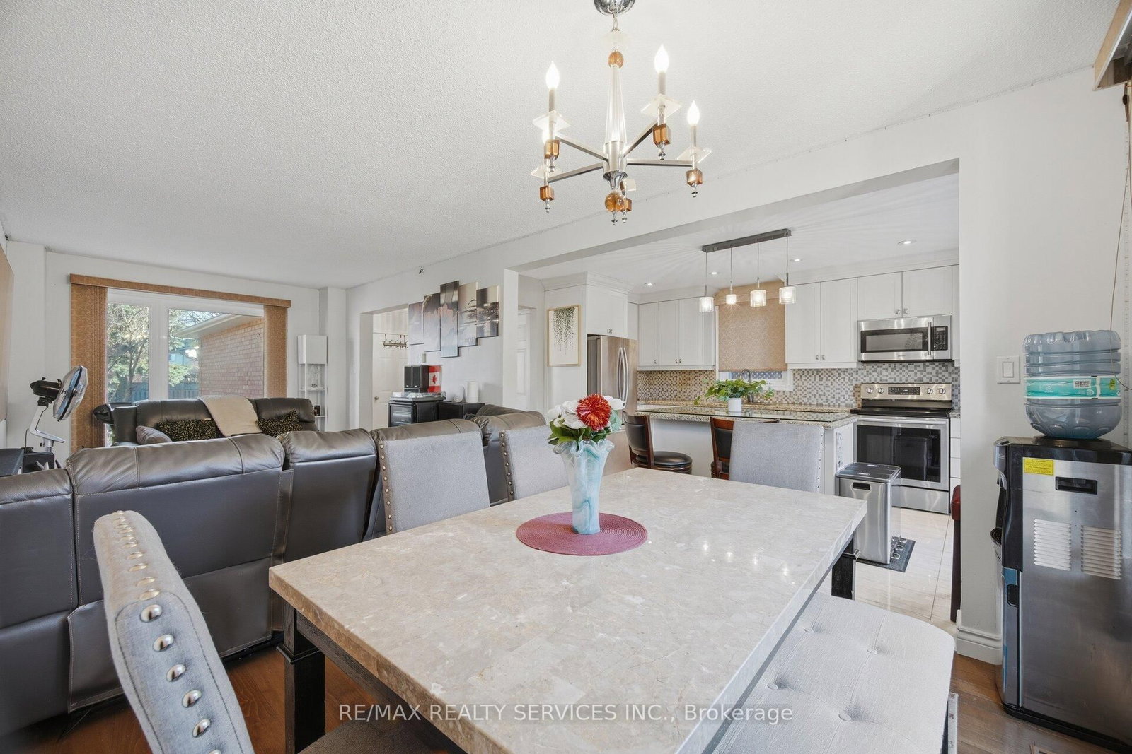 16 Langholm Court • Brampton, ON photo 12