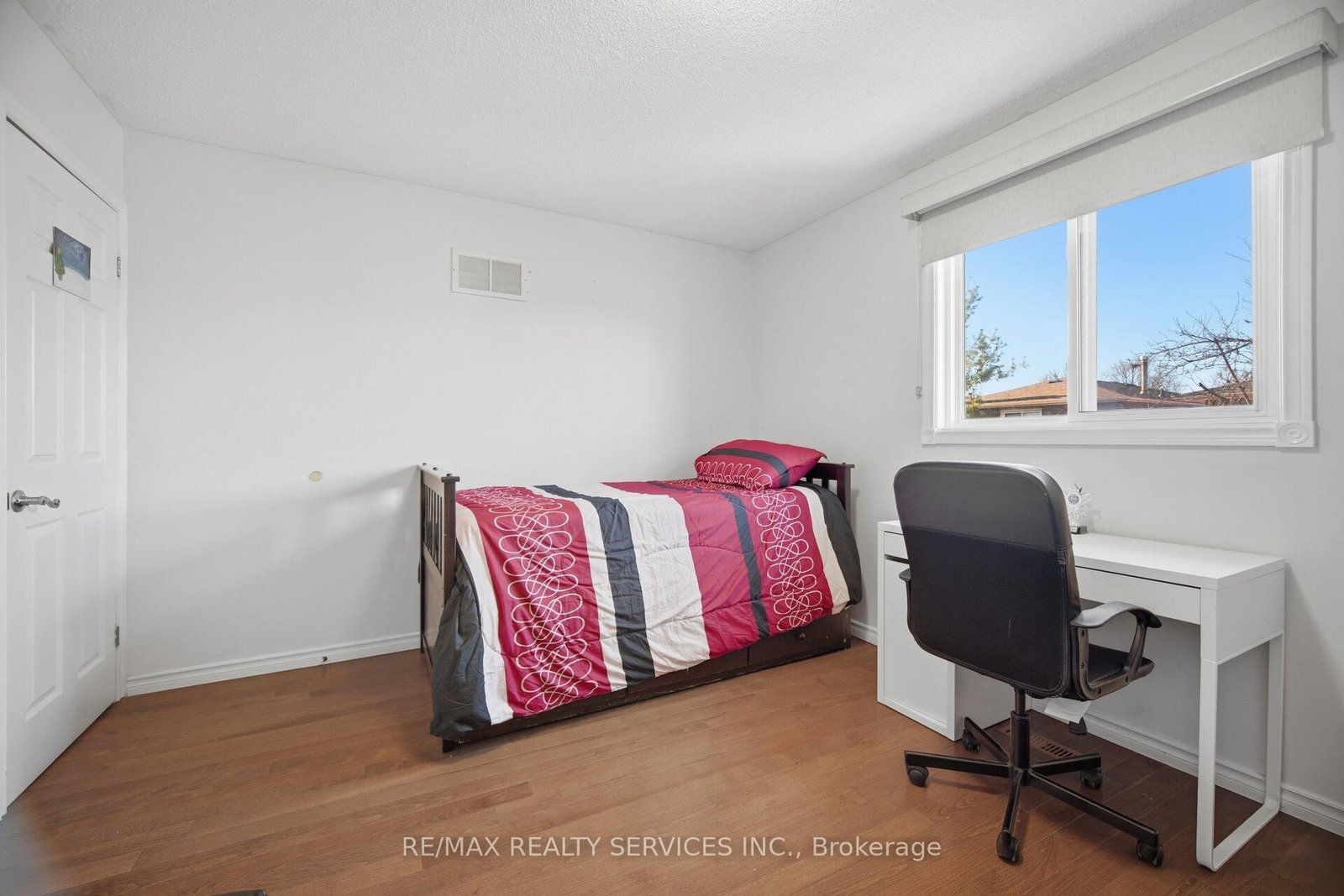 16 Langholm Court • Brampton, ON photo 21