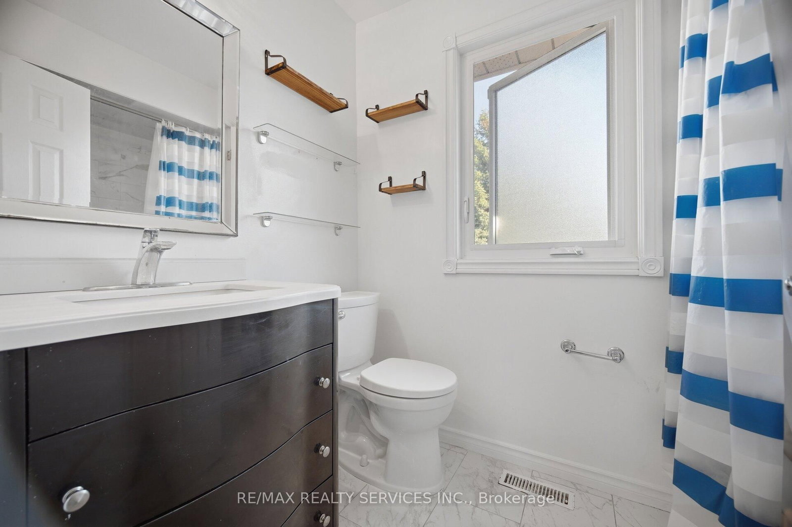 16 Langholm Court • Brampton, ON photo 28