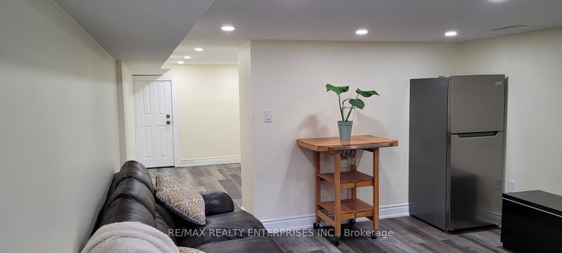 65A Chambers Avenue