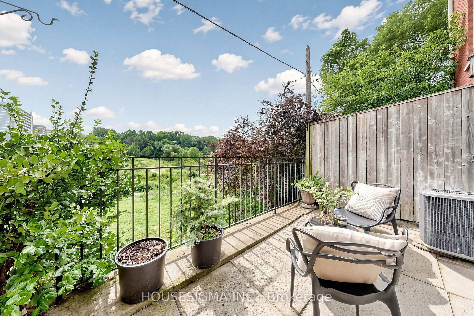 870 Jane Street • #106 • Toronto, ON photo 21