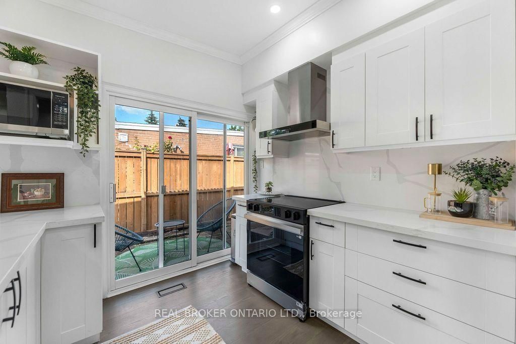 1412 Seaview Drive • Mississauga, ON photo 11