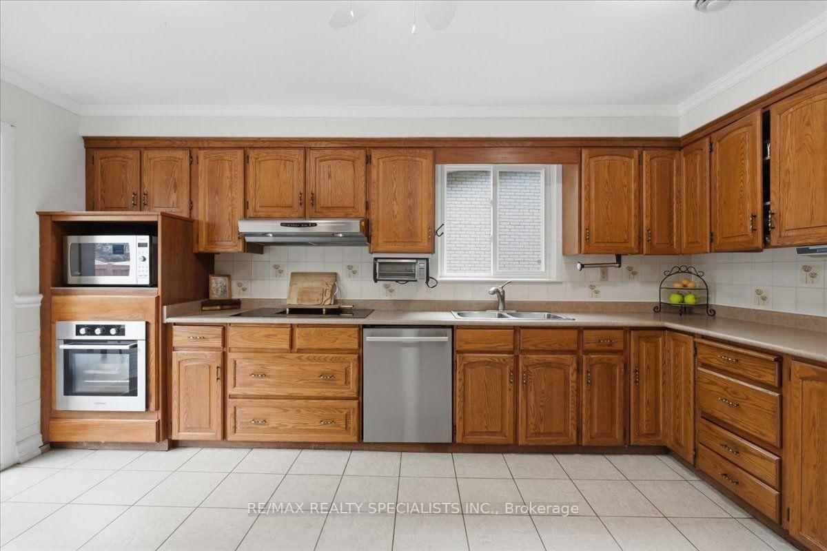 1273 Winding Trail • Mississauga, ON photo 14