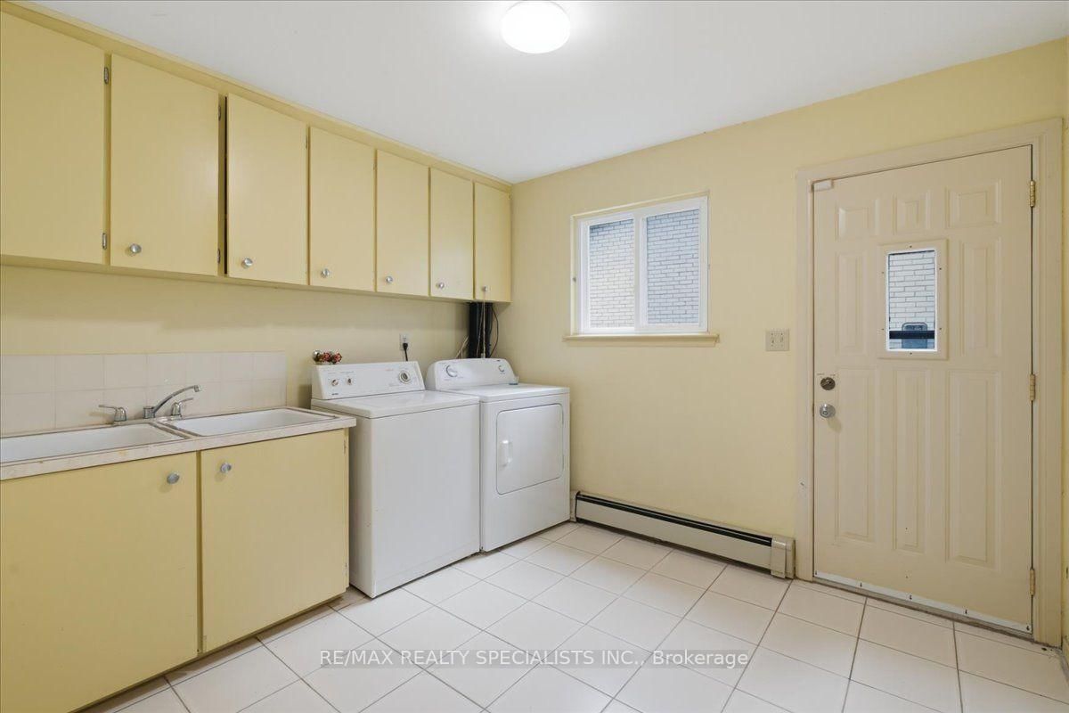 1273 Winding Trail • Mississauga, ON photo 17