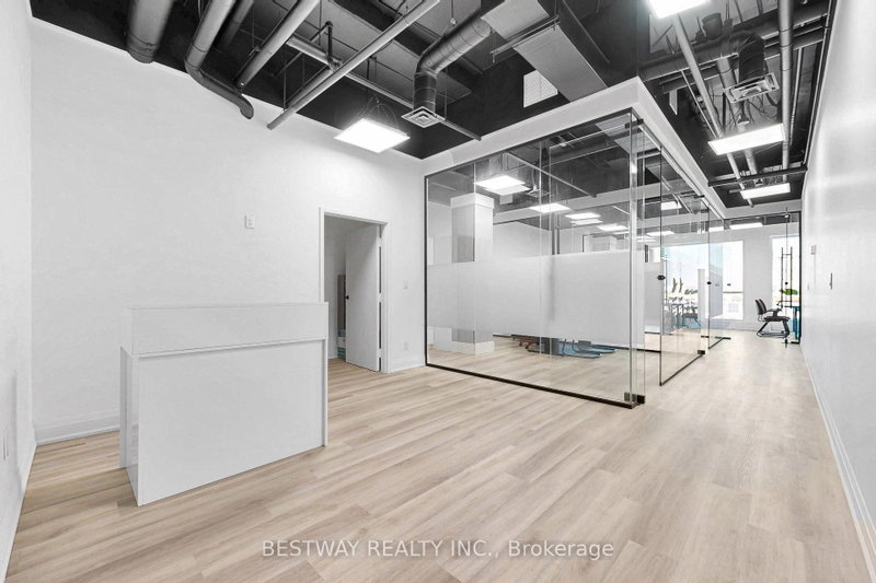 1275 Finch Ave W photo 4