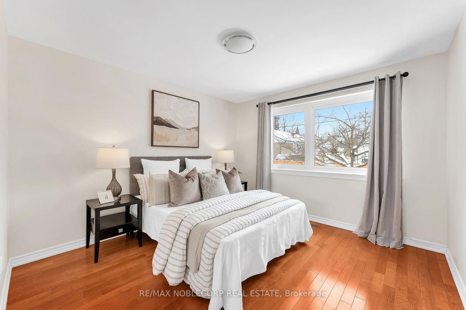 4230 Bloor Street W • Toronto, ON photo 16