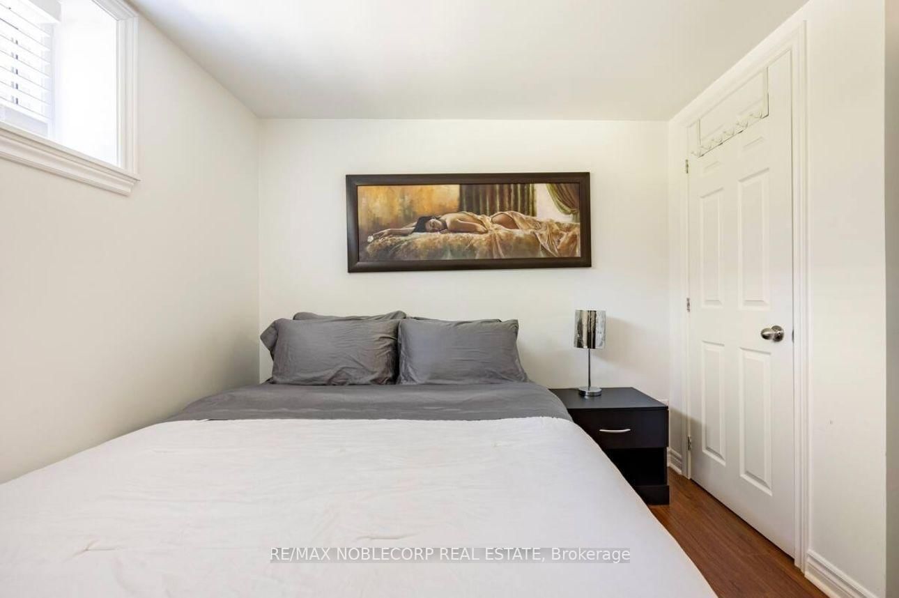 4230 Bloor Street W • Toronto, ON photo 32