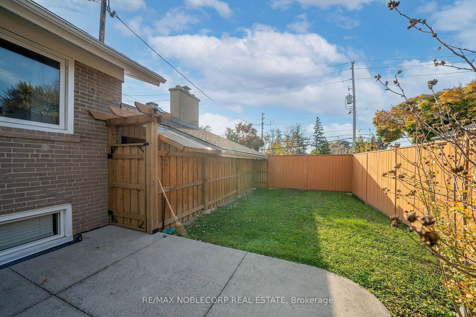 4230 Bloor Street W • Toronto, ON photo 47