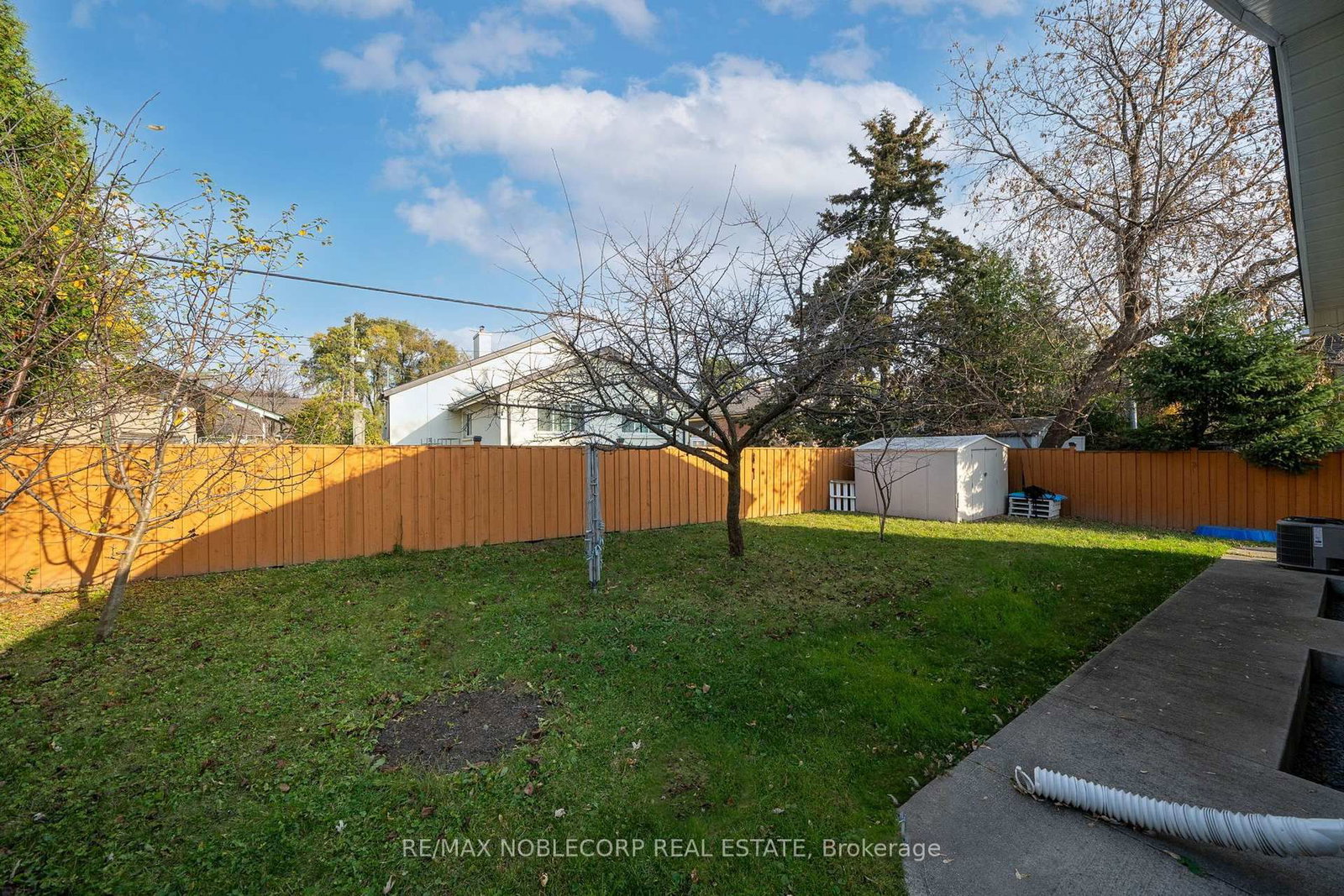4230 Bloor Street W • Toronto, ON photo 48