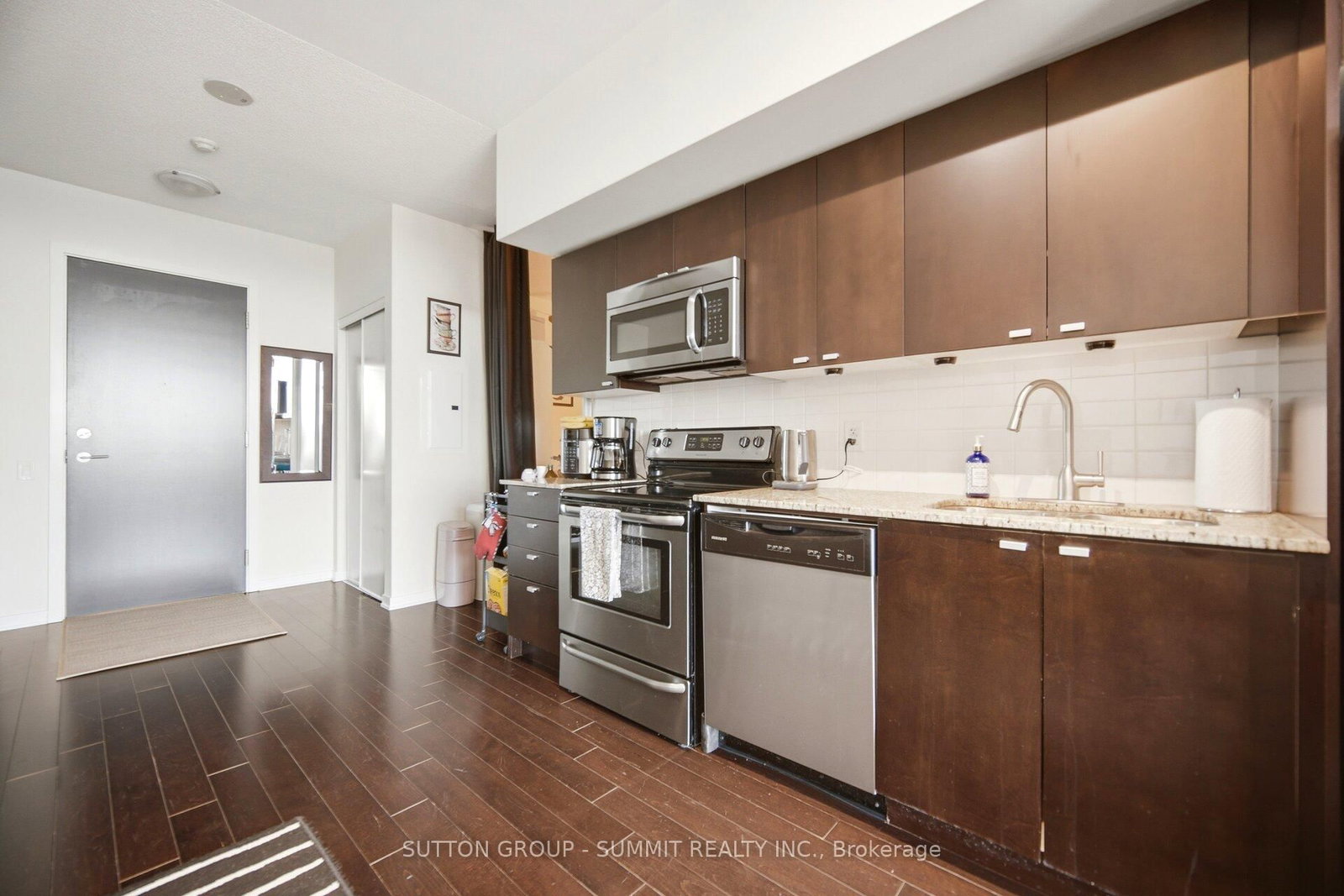 105 THE QUEENSWAY • #3114 • Toronto, ON photo 9