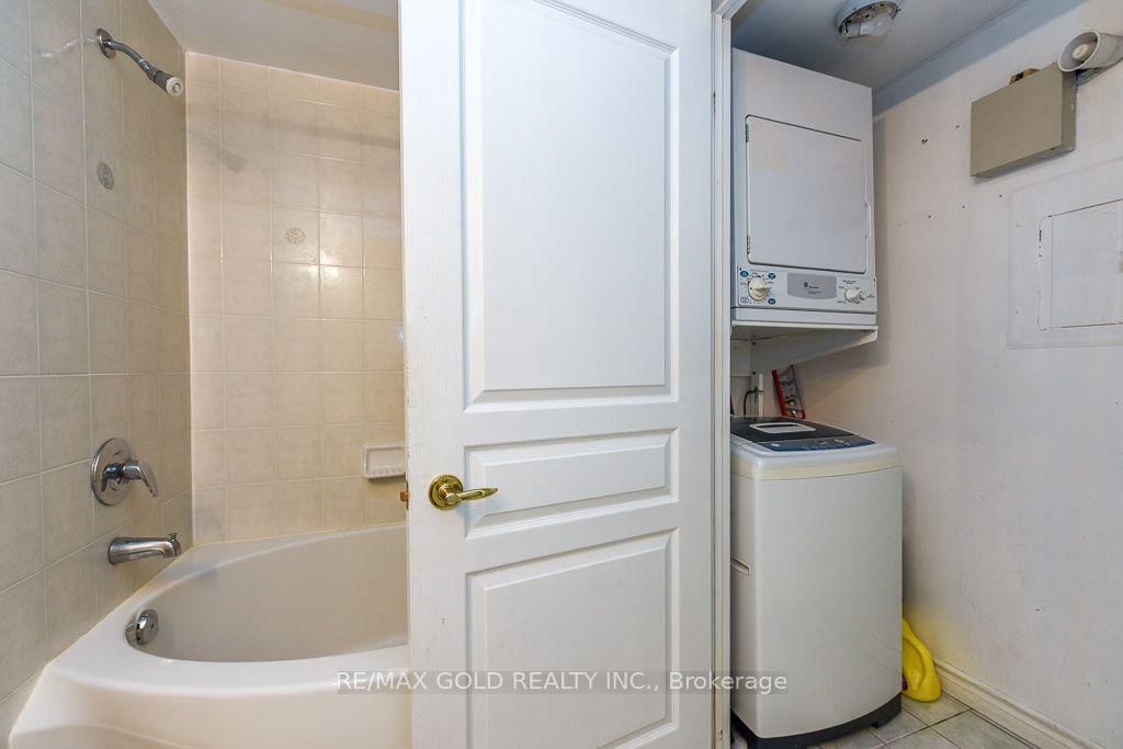 200 Burnhamthorpe Mississauga,ON L5A 4L4 — Photo 26