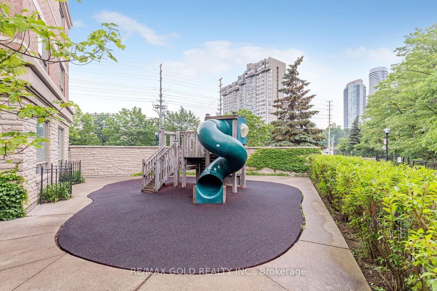 200 Burnhamthorpe Mississauga,ON L5A 4L4 — Photo 34
