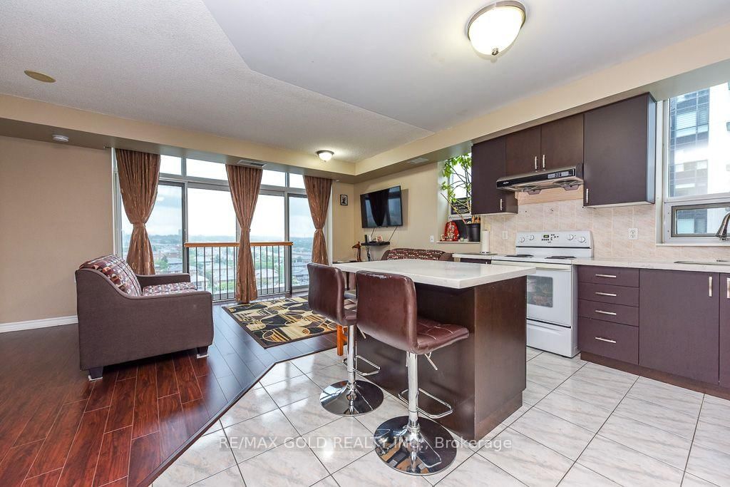 200 Burnhamthorpe Mississauga,ON L5A 4L4 — Photo 9