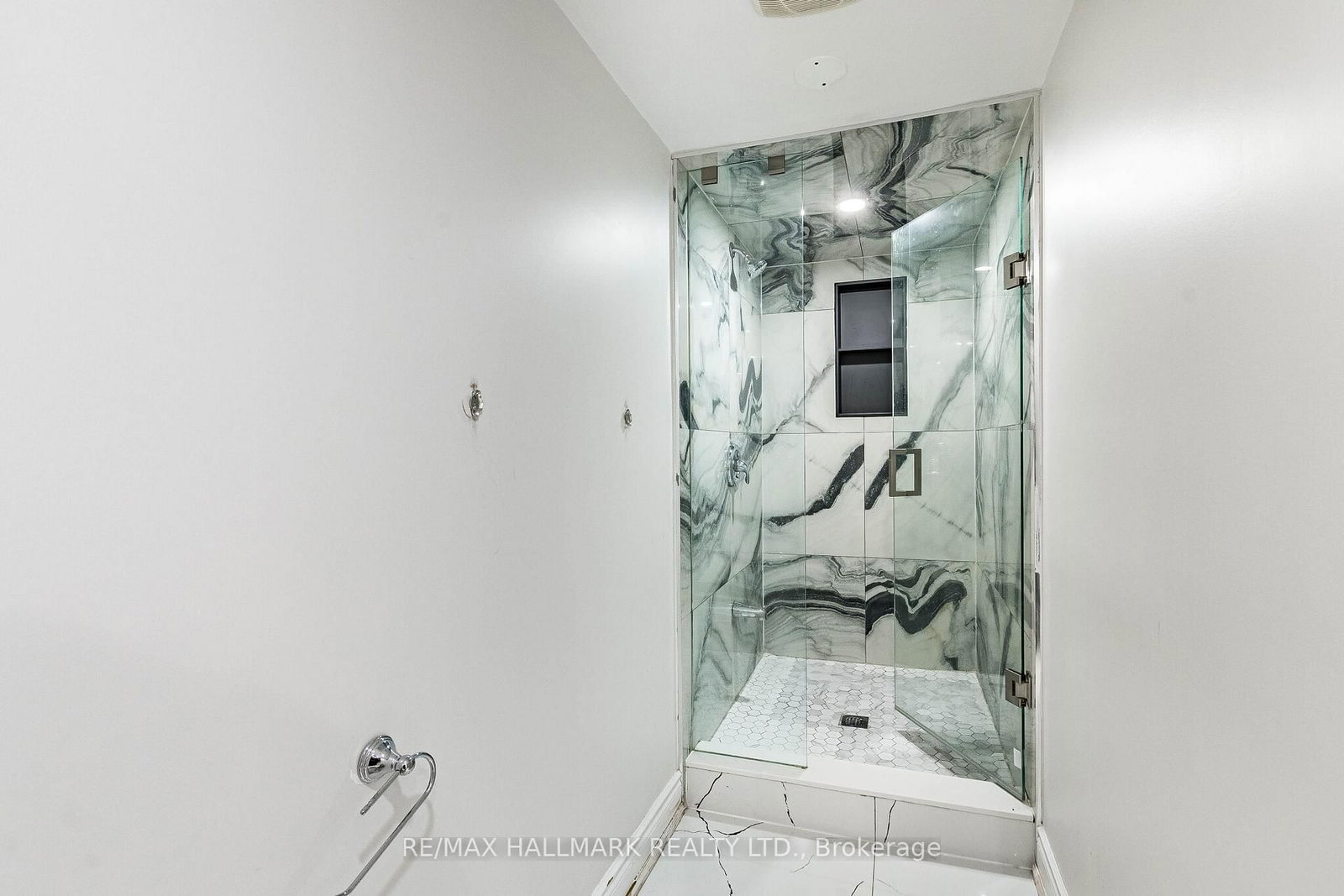 4 Callalily Road • Brampton, ON photo 39