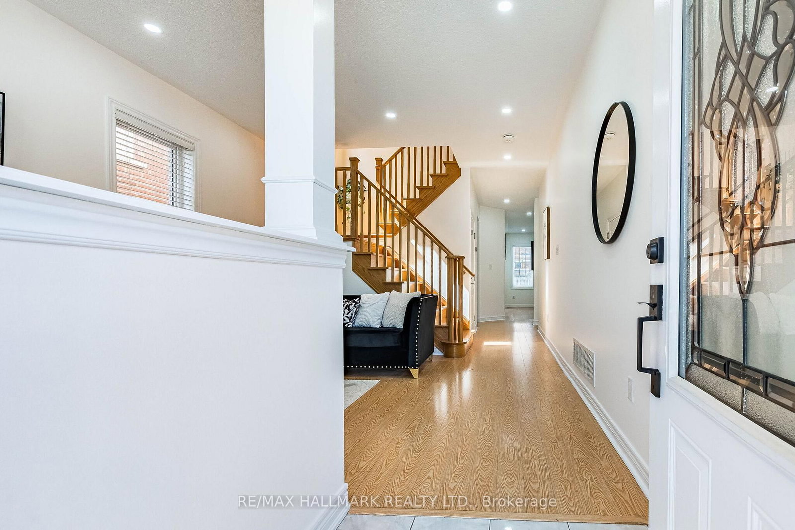 4 Callalily Road • Brampton, ON photo 4