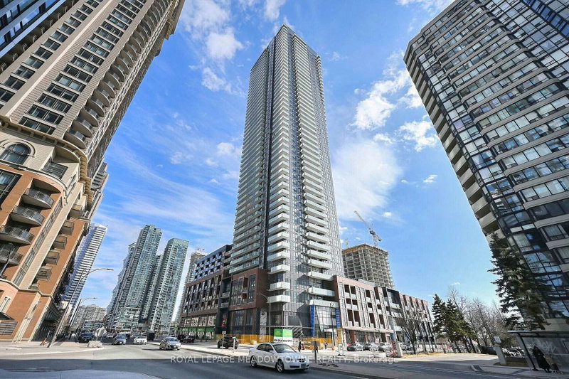 1202 - 430 Square One Drive
