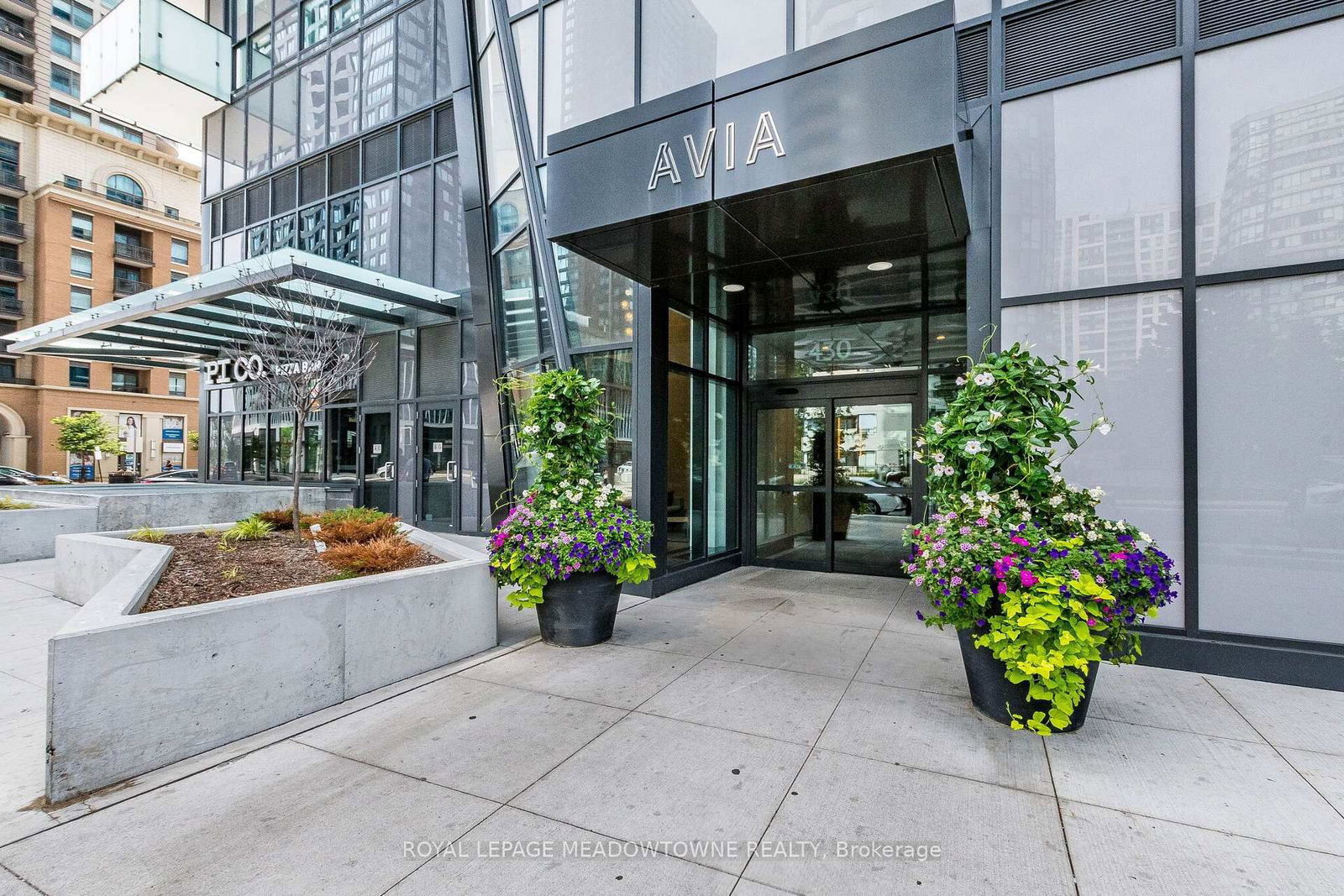 430 Square One Drive • #1202 • Mississauga, ON photo 2