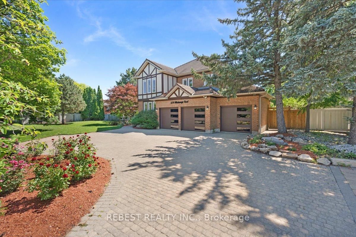 5090 Mississauga Road • Mississauga, ON photo 2