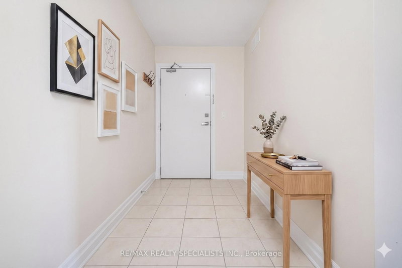 209 - 1045 Nadalin Heights
