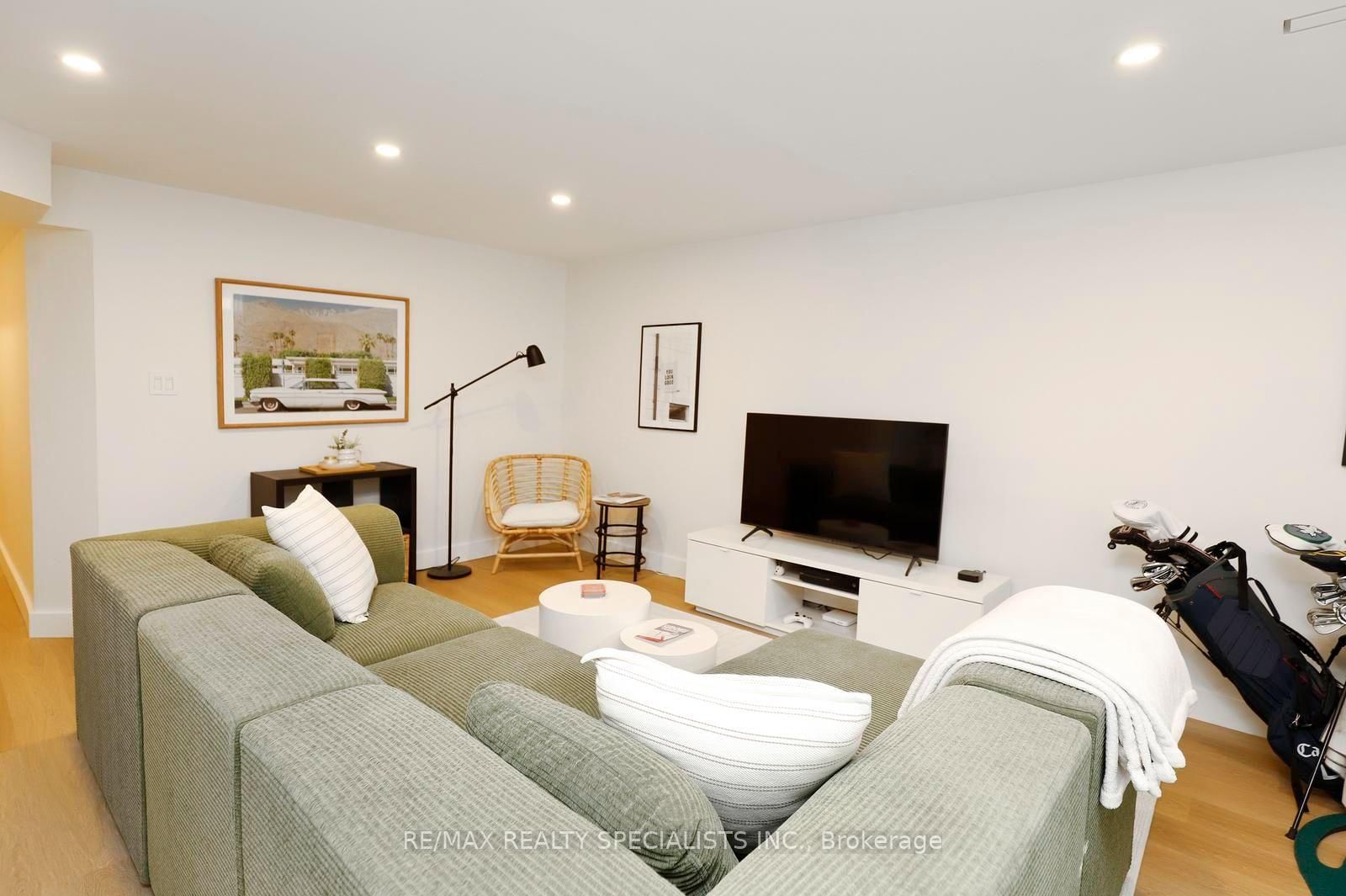 4434 Fairview Street • Burlington, ON photo 36