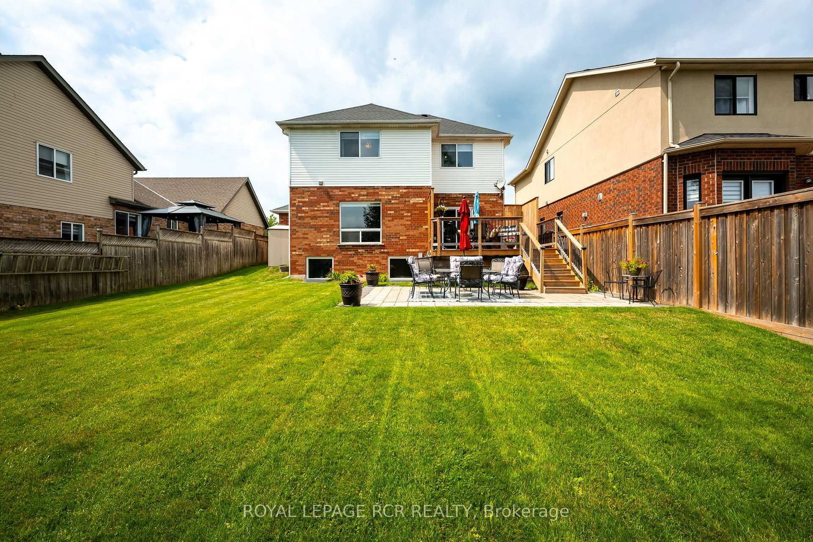 Listing Image 4